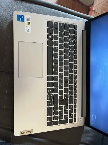Notebook Lenovo i5