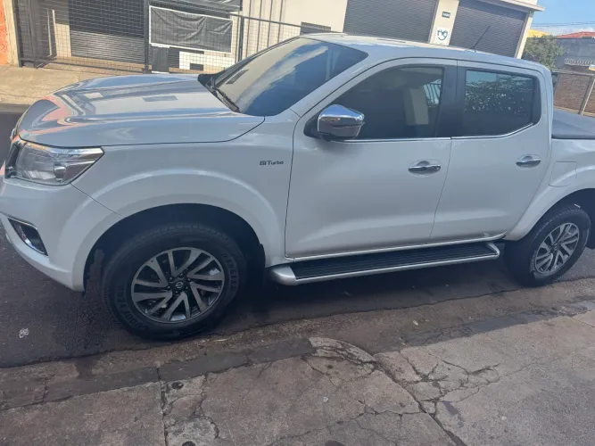 Nissan Frontier XE CD 4X4 2.3 Bi-TB Diesel Aut. 2021
