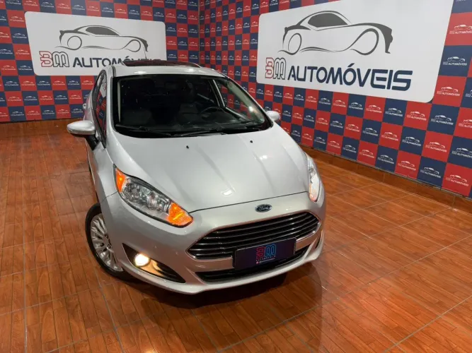 Ford Fiesta Titanium 1.6 16V Flex Power Shift 2015