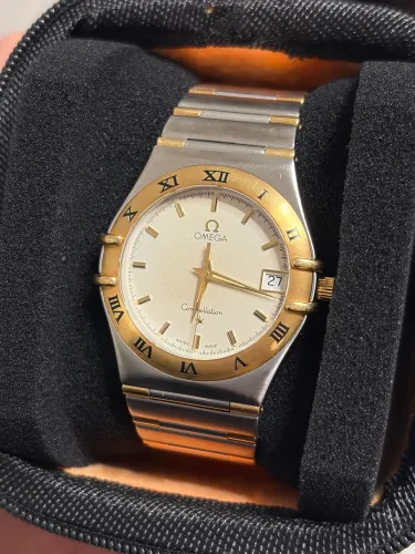 Relógio Omega Constellation Manhattan em Ouro 18k
