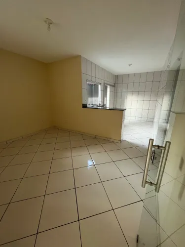Aluga-se uma linda casa em Sete Lagoas - MG, no bairro Esmeraldas ll