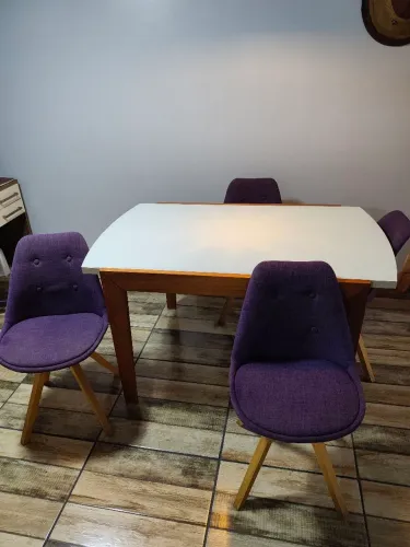 Conjunto mesa madeira maciça vidro e 4 cadeiras