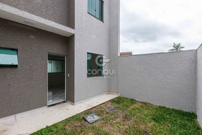 Sobrado Novo à Venda no Uberaba | 83,84 m² | 2 Quartos (1 Suíte) | 2 Vagas