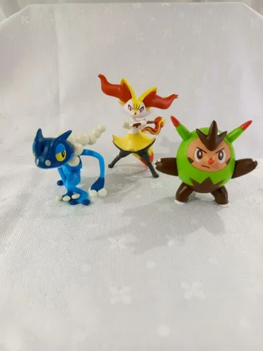 Trio inicial pokémon Tomy Braixen, Frogadier e Quilladim originais 