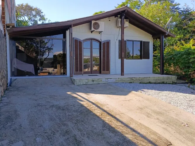 Execelente casa em canasvieiras