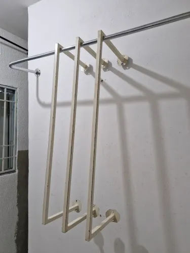 Arara de Roupa