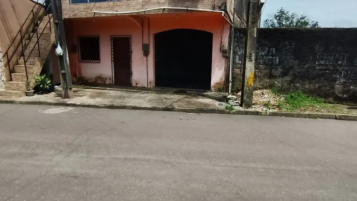 Vendo imóvel com divisão de uma kit Net e um ponto comercial 