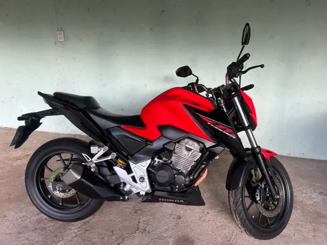 Vendo CB twister 300