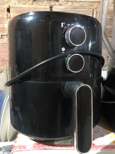 Air fryer 