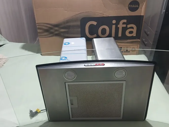 Vendo coifa 90cm nunca usada apenas foi instalada.