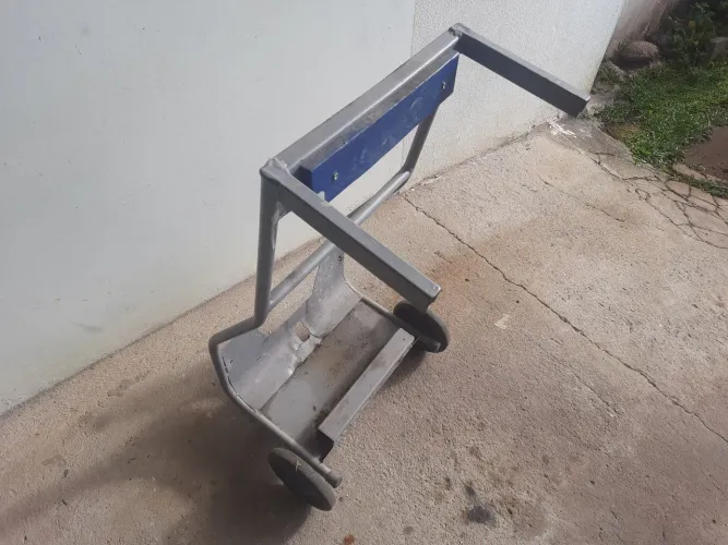 Carrinho para motor de popa até 15 hp 