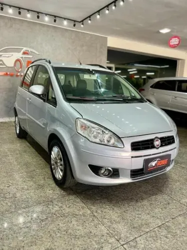 Fiat Idea Attractive 1.4 Fire Flex 8V 5P 2012