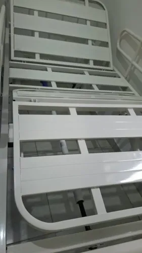 Cama hospitalar seminova 10 anos de uso
