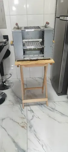 Churrasqueira ecológica sem fumaça e mesa dobrável!