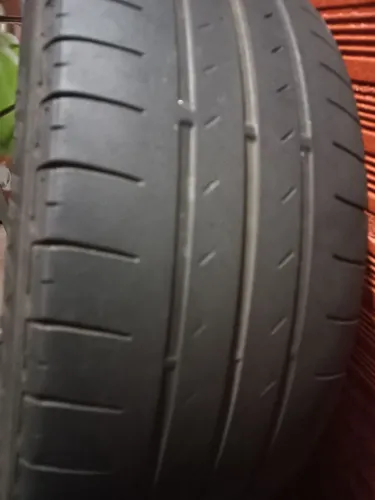 Pneus e rodas aro 15