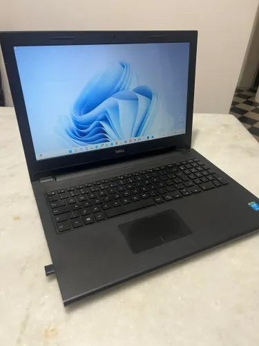 Notebook DELL - Inspiron 15 Série 3000