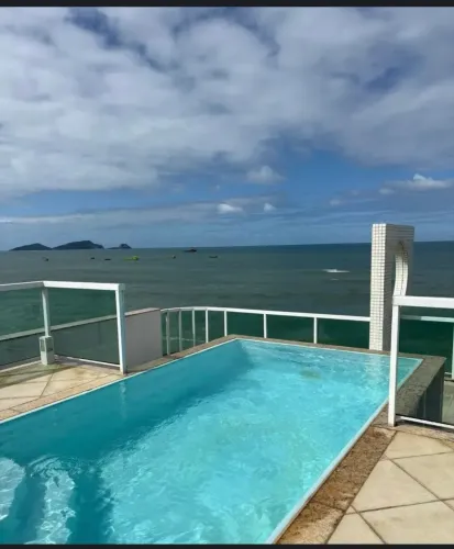 Alugo Excelente Apartamento Mobiliado Frente Mar