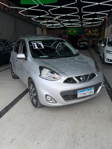 Nissan March 1.0 12V Flexstart 5P 2017