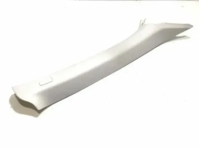 Moldura Coluna Parabrisas Direita Audi A4 2013