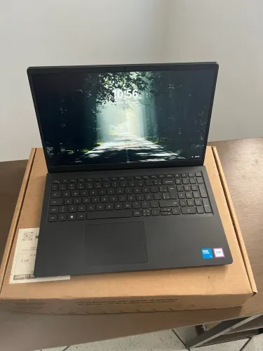 Notebook (Inspiron 15) - DELL