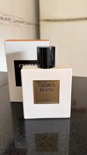 Cedrus Blanc Rayhaan (Inspirado Cedar Chic)