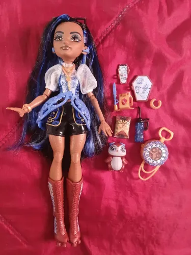 Boneca Rebeca Monster High G3 Sem caixa