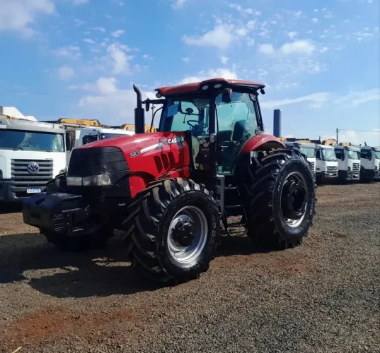 Trator Case Puma 230 