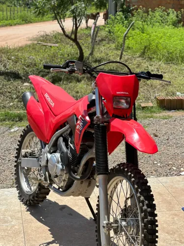 CRF 2025 IMPECÁVEL ? Pouco Usada | Manual + Chave Reserva