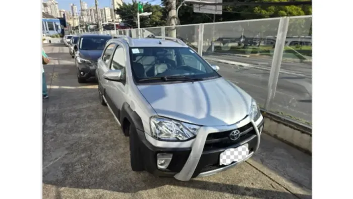 Toyota Etios Cross 1.5 Flex 16V 5P Mec. 2015
