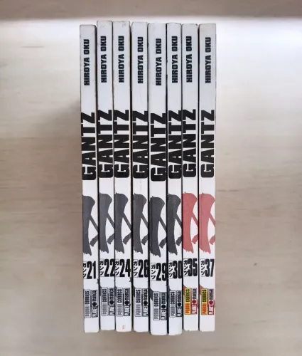 Pack mangás Gantz com 8 volumes - LEIA O ANÚNCIO <br>