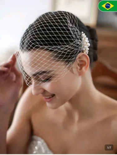 Clipe de cabelo e véu de noiva