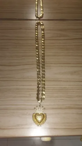 Cordão friso S banhado a ouro, so que está um pouco velho desgastado!
