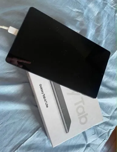 Tablet Samsung Galaxy Tab A7 Lite - Semi Novo (Com Caixa e Carregador)