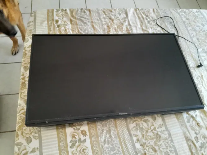 Tv Panasonic smart Led. 43