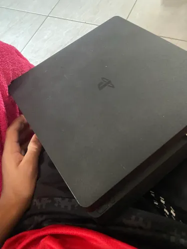 Ps4 Slim com 1 Controle