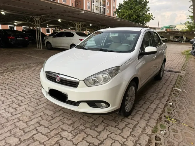 Fiat Grand Siena Essence 1.6 Flex 16V 2016