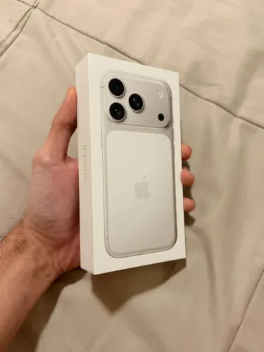 (lacrado) iPhone 17 pro 256 GB prata lacrado com nota e garantia