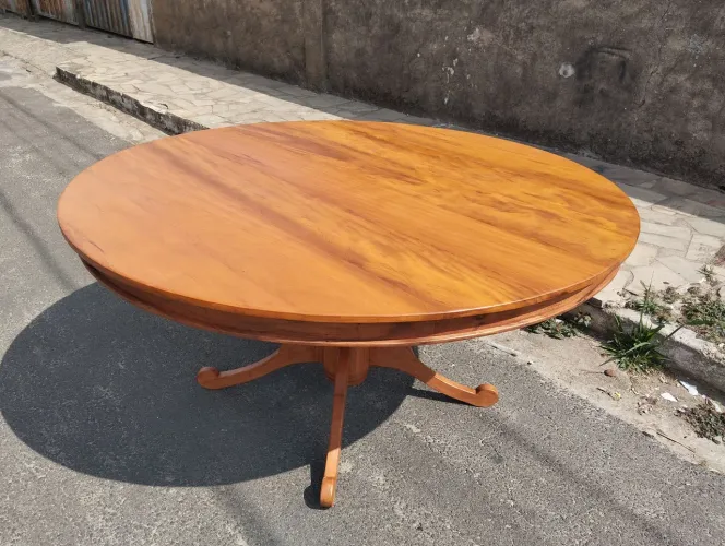 Mesa redonda 1,40 perfeita para sua sala de jantar ou cozinha com lindo acabamento