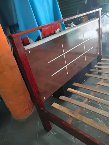 Cama de casal madeira