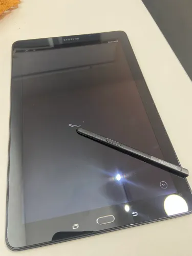 Galaxy Tab A com S Pen (2016)