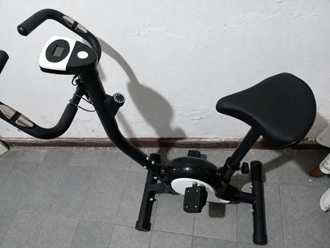 Bicicleta ergométrica nova 