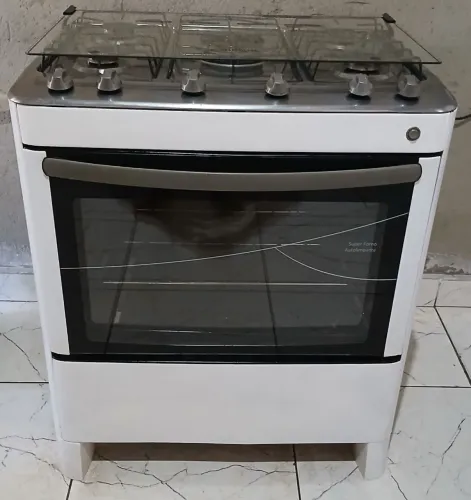 Vendo fogão 5 bocas Elétrico.