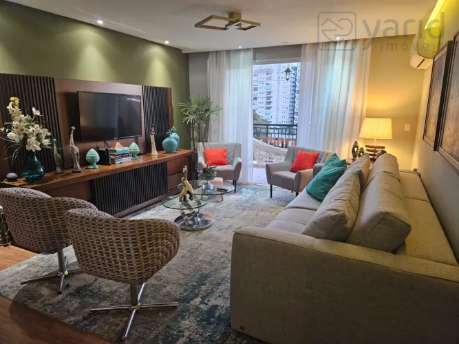 Apartamento à venda em Condomínio Edificio Campos Elisios: 3 quartos, 1 suíte, 2 salas, 3 