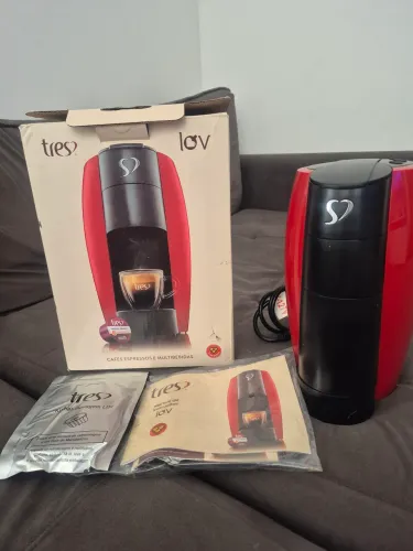 Máquina de café 3 corações lOV