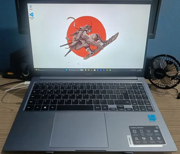 Notebook Samsung Galaxy Book4 Intel® U300