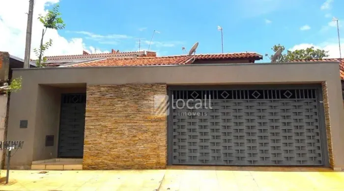 Casa com 2 quartos, 240 m² - venda por R$ 360.000 ou aluguel por R$ 2.560/mês - Residencia