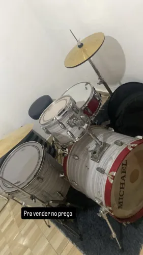 Bateria acústica