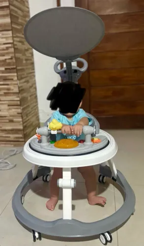Andador Infantil Musical Brinquedo Educativo Para Bebê Com Capota