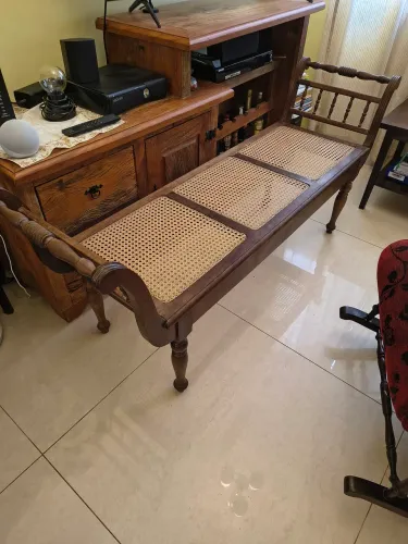 Namoradeira madeira maciça 