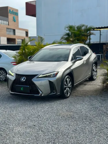Lexus UX-250H F-sport 2.0 16V Aut.(hybrid) 2019